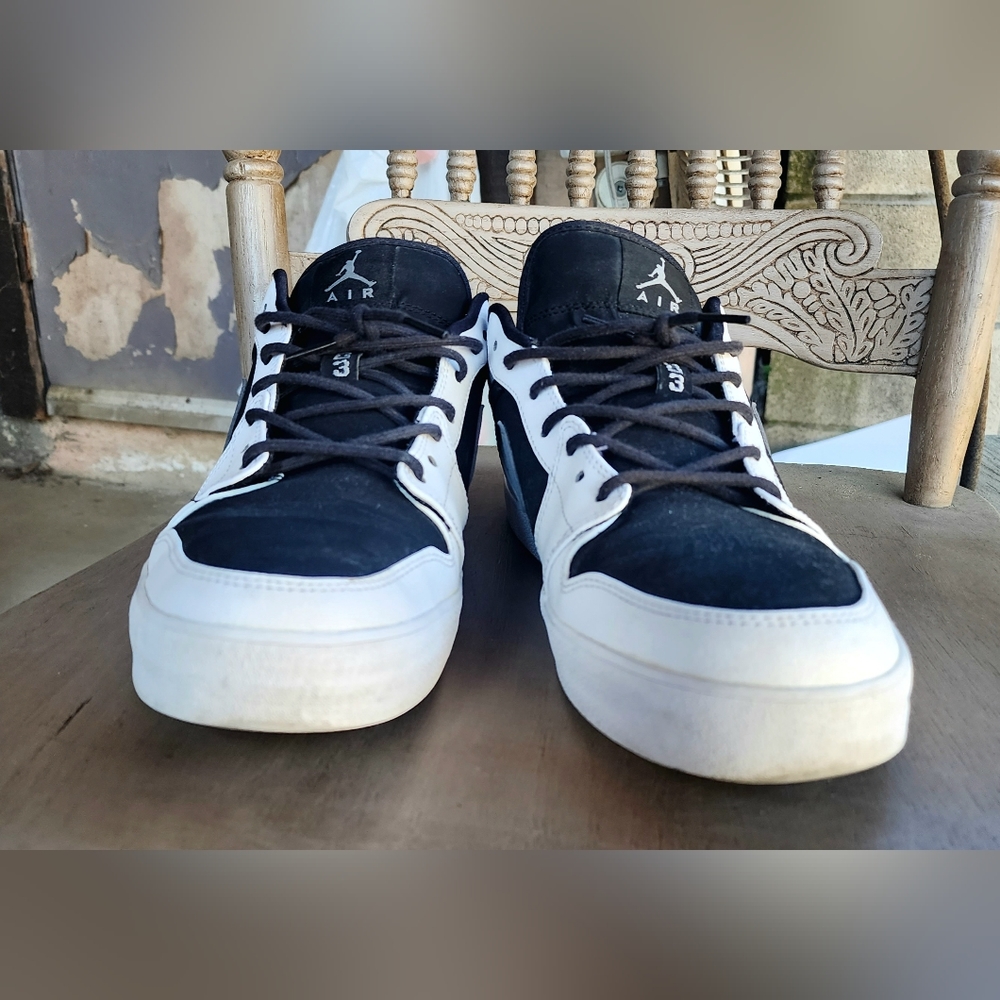 Air Jordan V.2 LOW Black & White